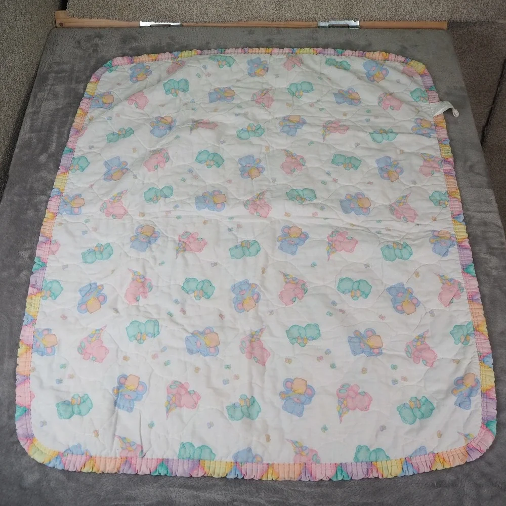 Vintage Carter's Pastel Ruffle Quilt Teddy Bears Honey Bees Blanket Reversible